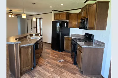 409 N Silver Street, Wykoff, MN 55990 - Photo 7