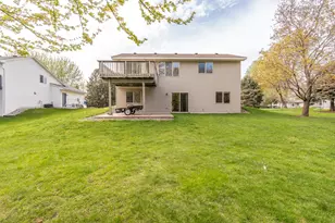 1105 Apgar St S, Shakopee, MN 55379 - Photo 33
