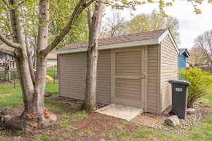 1105 Apgar St S, Shakopee, MN 55379 - Photo 35