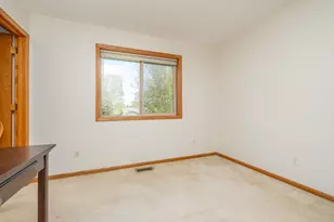 1105 Apgar St S, Shakopee, MN 55379 - Photo 23