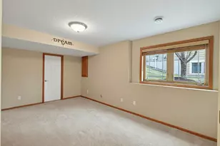 10001 Colorado Ln N, Brooklyn Park, MN 55445 - Photo 17
