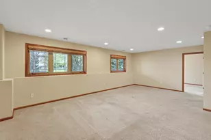 10001 Colorado Ln N, Brooklyn Park, MN 55445 - Photo 15