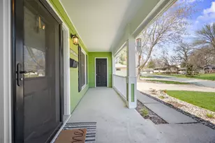 610 3rd Ave SW, Hutchinson, MN 55350 - Photo 25