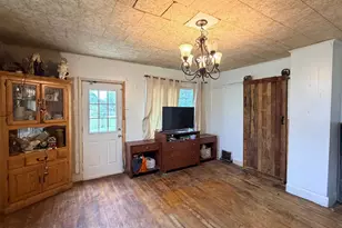 213 Clinton St, Austin, MN 55912 - Photo 5