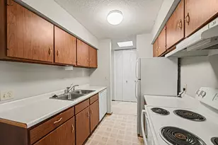 7414 W 22nd St, Saint Louis Park, MN 55426 - Photo 15