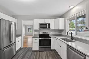 3901 Lake Dr Ave N, Robbinsdale, MN 55422 - Photo 9