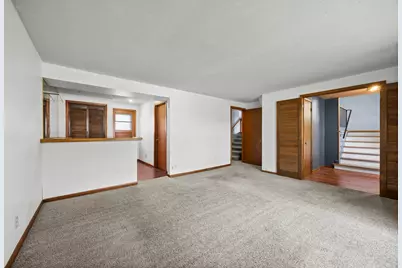 961 Oakwood Drive, New Brighton, MN 55112 - Photo 3