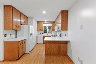 11105 Drake St NW, Coon Rapids, MN 55433 - Photo 7