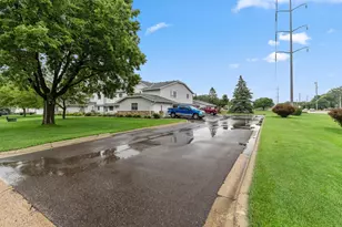 11105 Drake St NW, Coon Rapids, MN 55433 - Photo 21