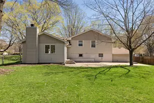 11032 Little Ave S, Bloomington, MN 55437 - Photo 9