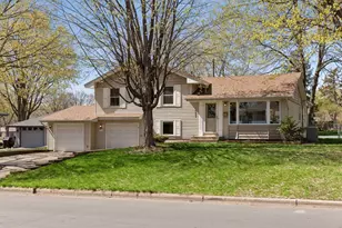 11032 Little Ave S, Bloomington, MN 55437 - Photo 47