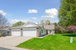 2157 Boulder Pointe, Shakopee, MN 55379 - Photo 3