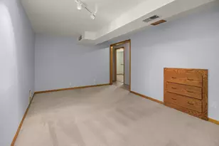 1557 Dale St N, Saint Paul, MN 55117 - Photo 15
