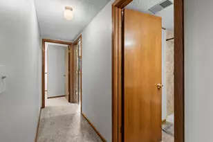 1009 Gramsey Pl, Burnsville, MN 55306 - Photo 41