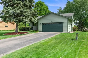 1009 Gramsey Pl, Burnsville, MN 55306 - Photo 13