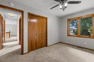 1009 Gramsey Pl, Burnsville, MN 55306 - Photo 31