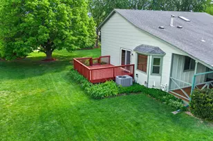 1009 Gramsey Pl, Burnsville, MN 55306 - Photo 77