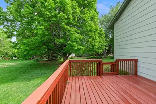 1009 Gramsey Pl, Burnsville, MN 55306 - Photo 53