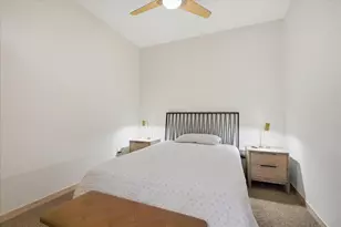 215 10th Ave S, Minneapolis, MN 55415 - Photo 31