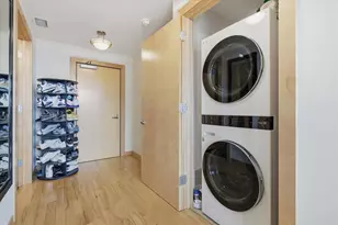 215 10th Ave S, Minneapolis, MN 55415 - Photo 37