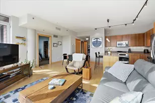 215 10th Ave S, Minneapolis, MN 55415 - Photo 23