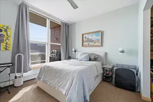 215 10th Ave S, Minneapolis, MN 55415 - Photo 25