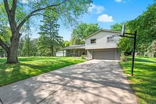 8254 38th St N, Lake Elmo, MN 55042 - Photo 1