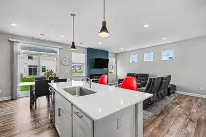 10529 Weston Way N, Maple Grove, MN 55369 - Photo 15