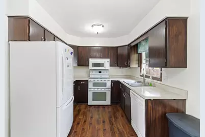 309 8th Avenue NW, Waseca, MN 56093 - Photo 5