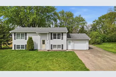 309 8th Avenue NW, Waseca, MN 56093 - Photo 1