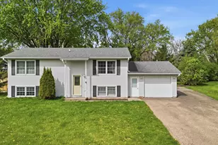 309 8th Ave NW, Waseca, MN 56093 - Photo 1