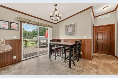 405 N Pleasant Avenue, Spring Valley, MN 55975 - Photo 17