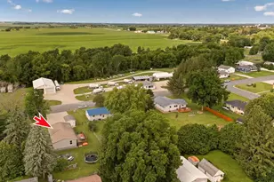 405 N Pleasant Ave, Spring Valley, MN 55975 - Photo 7