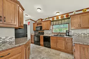 405 N Pleasant Ave, Spring Valley, MN 55975 - Photo 13
