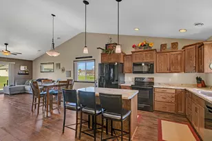 153 Glenview Loop, Saint Cloud, MN 56303 - Photo 5