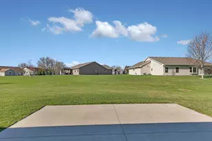 153 Glenview Loop, Saint Cloud, MN 56303 - Photo 17