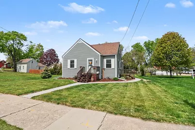 305 Oak Avenue SE, Montgomery, MN 56069 - Photo 17