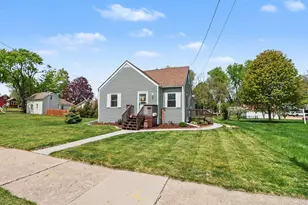 305 Oak Ave SE, Montgomery, MN 56069 - Photo 17