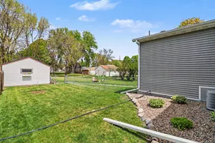 305 Oak Ave SE, Montgomery, MN 56069 - Photo 15