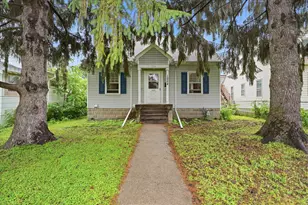 1254 Marion St, Saint Paul, MN 55117 - Photo 1