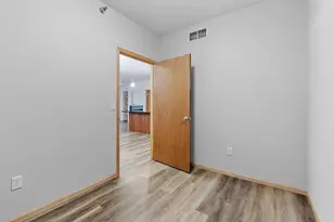 1155 Ford Rd, Saint Louis Park, MN 55426 - Photo 21