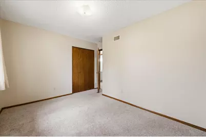 513 Laredo Lane, Chanhassen, MN 55317 - Photo 25