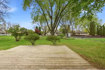 513 Laredo Lane, Chanhassen, MN 55317 - Photo 11