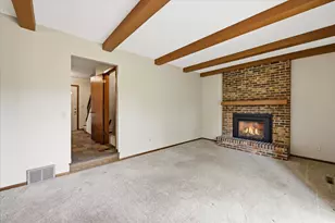 513 Laredo Ln, Chanhassen, MN 55317 - Photo 9