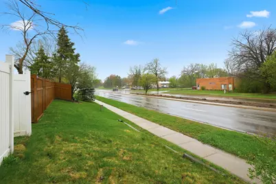 8433 Sheridan Avenue N, Brooklyn Park, MN 55444 - Photo 29