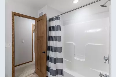 201 Pebble Creek Drive, Mankato, MN 56001 - Photo 27