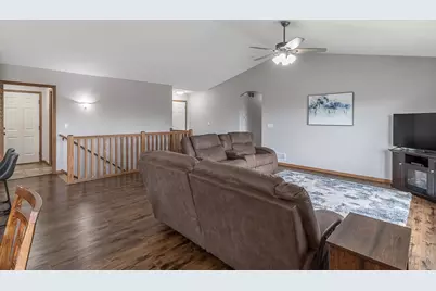 201 Pebble Creek Drive, Mankato, MN 56001 - Photo 9