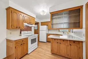 4231 Lilac Dr N, Robbinsdale, MN 55422 - Photo 11