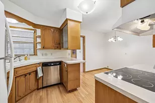4231 Lilac Dr N, Robbinsdale, MN 55422 - Photo 13