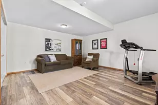 9724 Geisler Rd, Eden Prairie, MN 55347 - Photo 47